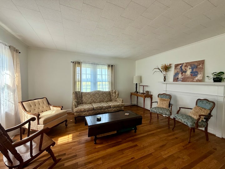 Radiant Rest Farmhouse - Conway, NC