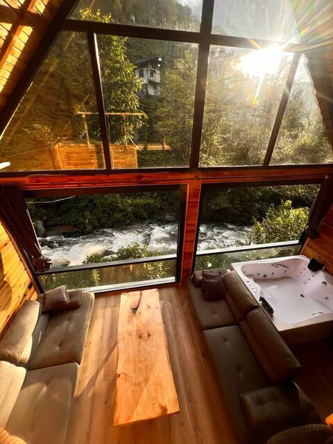 Popular Airbnb listing: River bungalow in Çamlıhemşin