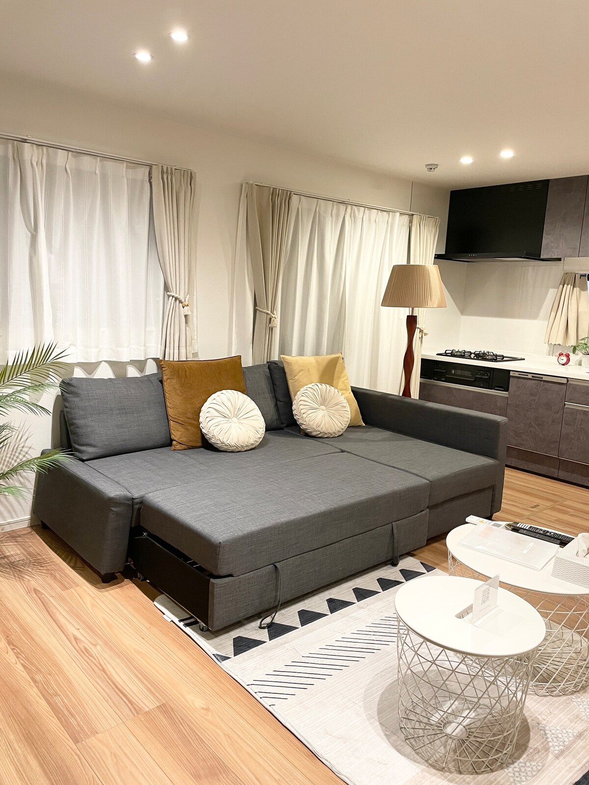 Det är superenkelt att omvandla soffan till en dubbelsäng.
Jag kan inte göra det.