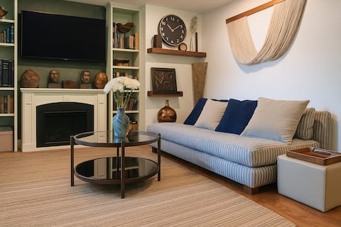 Top Airbnb: Oak & Linen | Luxury Studio Suite - Atlanta in Douglasville