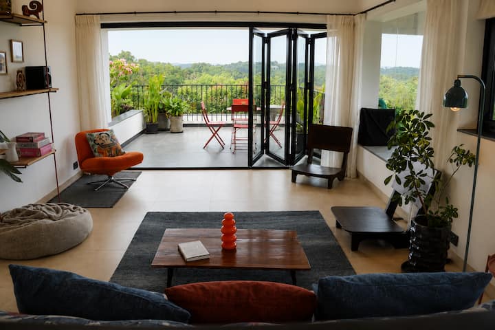 Living room image 3
