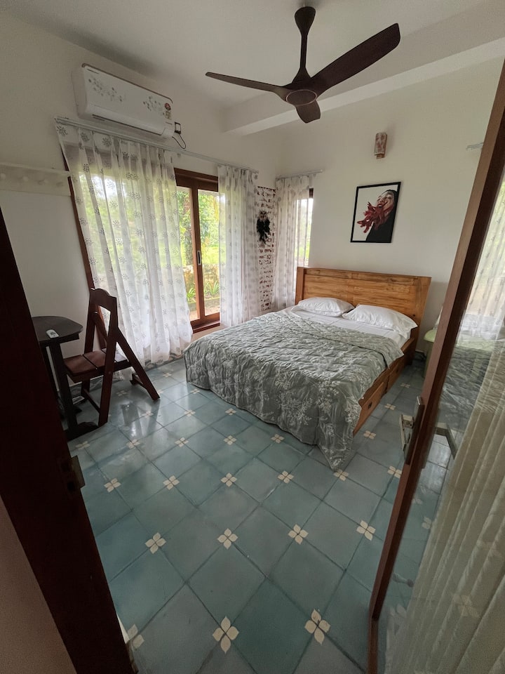 საძინებელი 4