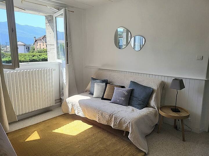 Agréable Appartement -Terrasse - Parking Gratuit - Aix-les-Bains