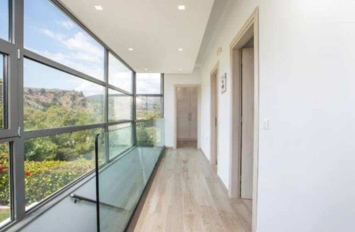 Ακρόπολη gallery image 5