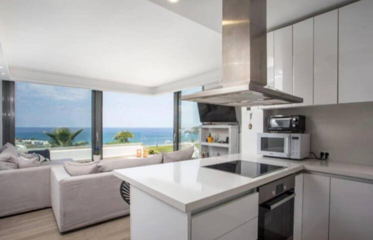 Ακρόπολη gallery image 2