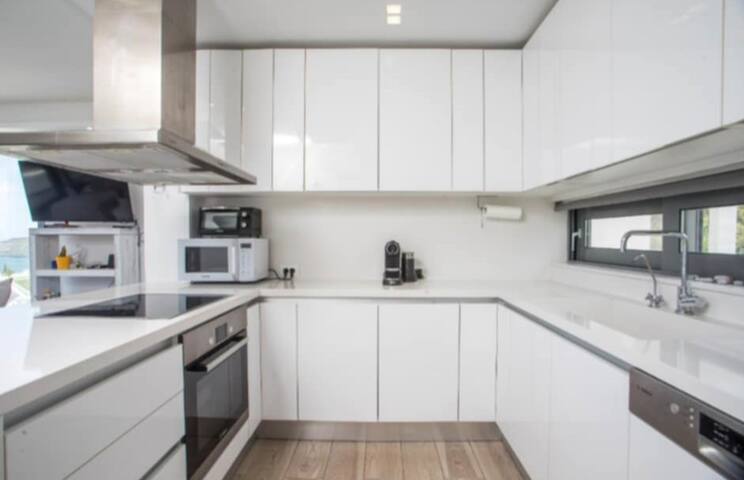 Ακρόπολη gallery image 3