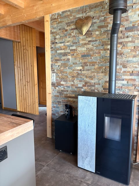 Propriété Airbnb réussie: Chalet du Moaï, sleeps 8 with sauna à La Bresse