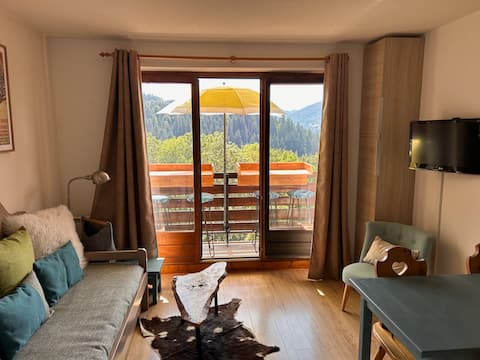 Top Airbnb: Apartment with a view in Notre Dame De Bellecombe