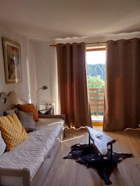 Top Airbnb: Apartment with a view à Notre Dame De Bellecombe