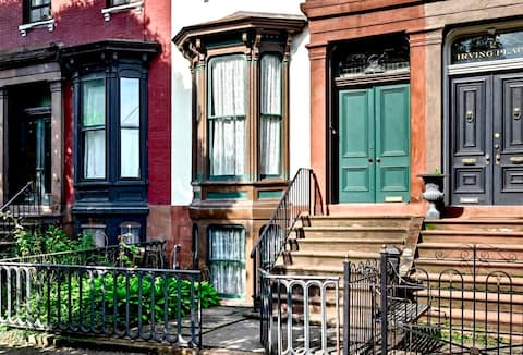 Gilded Age Gem (Downtown Troy)