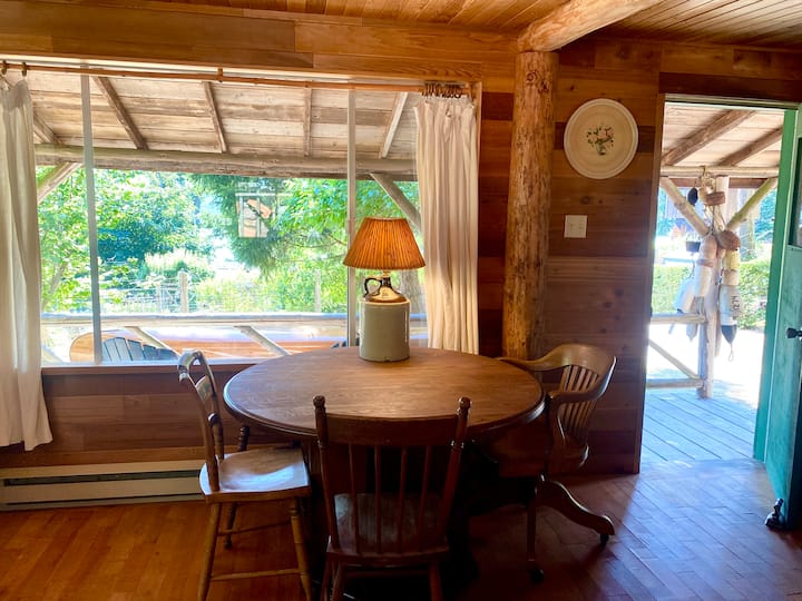 Camping Cabin - Sleeps 4 - Îles Pender