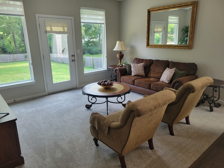 Kc World Cup Getaway • Game Room • Relax & Enjoy - Olathe, KS