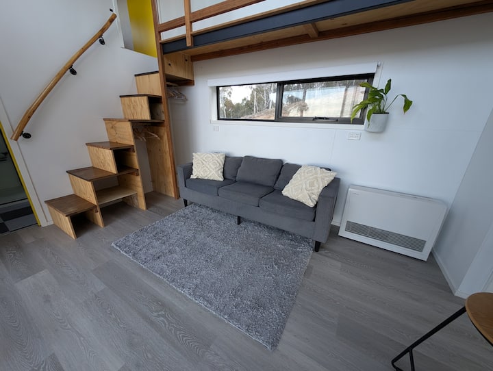 Tiny Mansion In The Snowy Mountains - Jindabyne