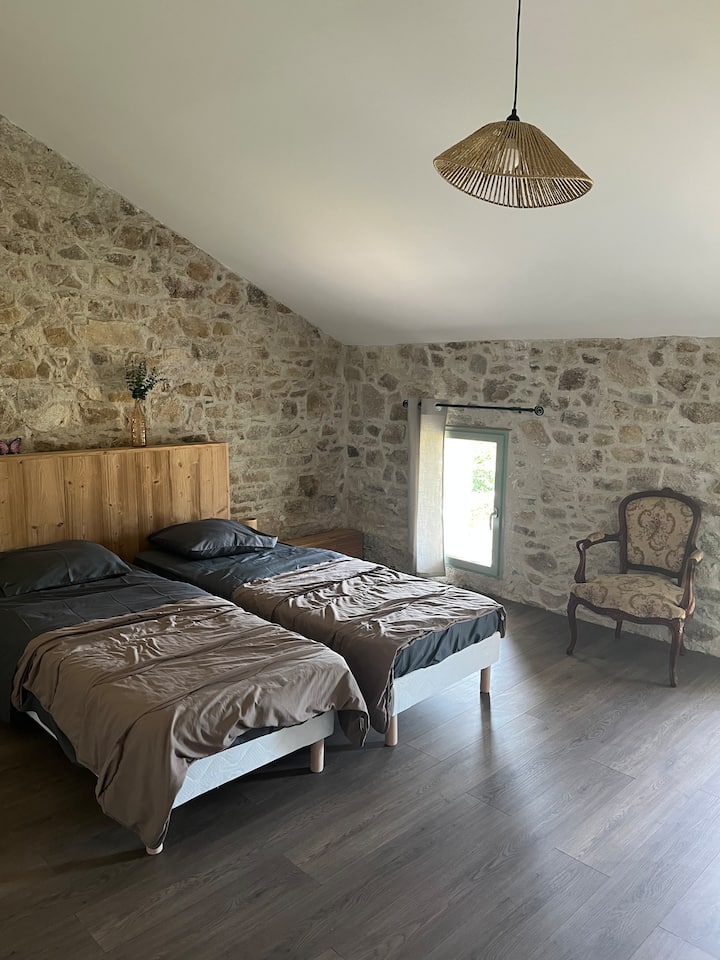 Dhomë gjumi 7