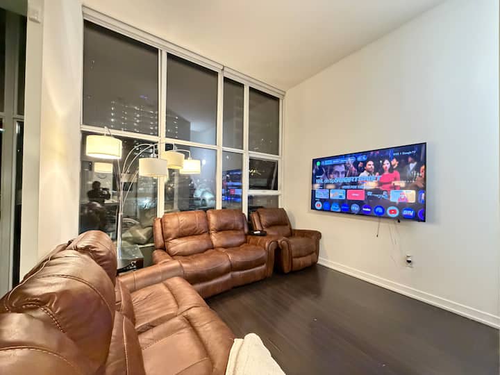 9 Beds Townhouse Recently Renovated - Toronto