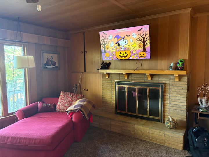 River Cabin Near Lake Wissota | Festival Stay - Chippewa Falls, WI