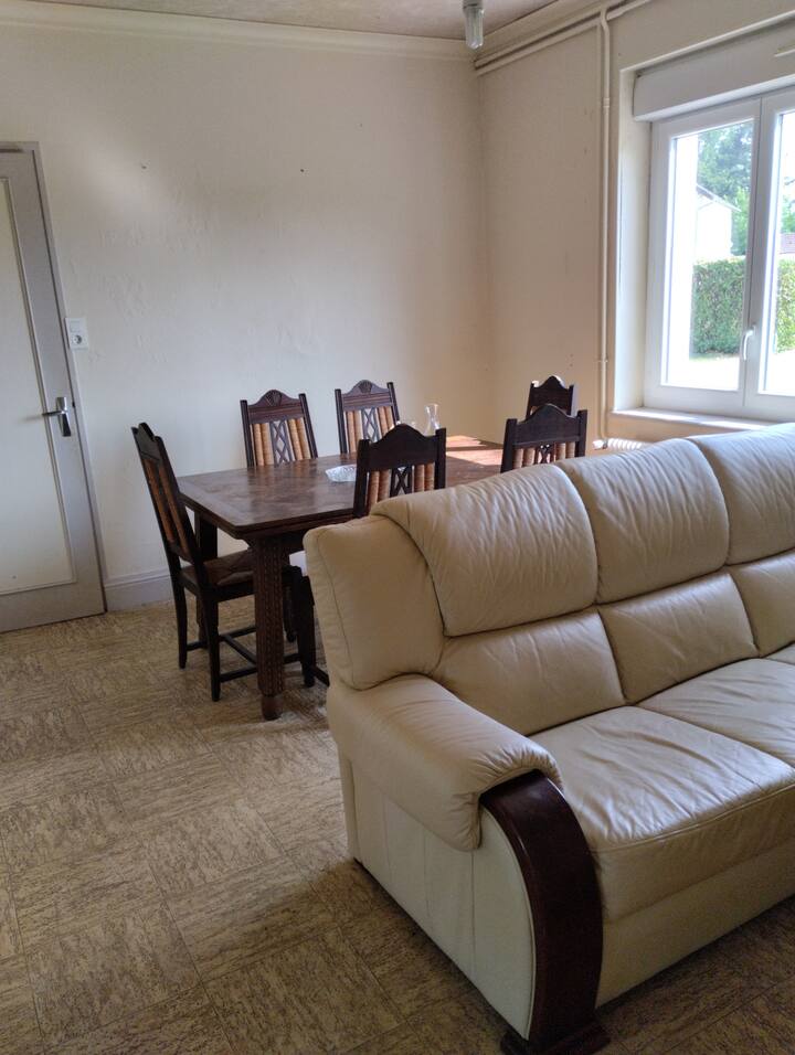 Maison 4 Chambres Netflix Jardin Parking - Louhans