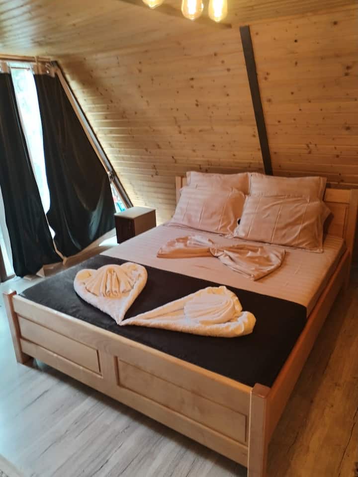 საძინებელი 1