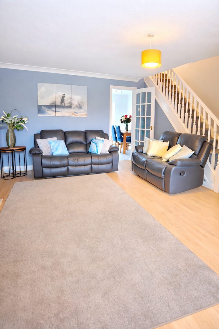 Bedlington 3 Bedroom House - Morpeth