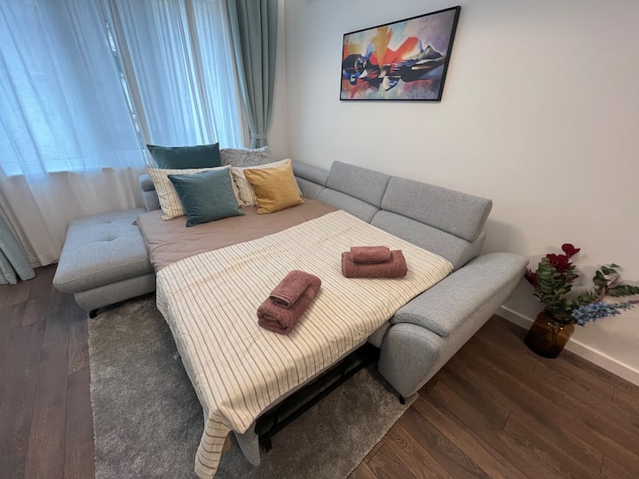 Celestial Stylish Central 2bdr | Wifi | Work Space - Sofía