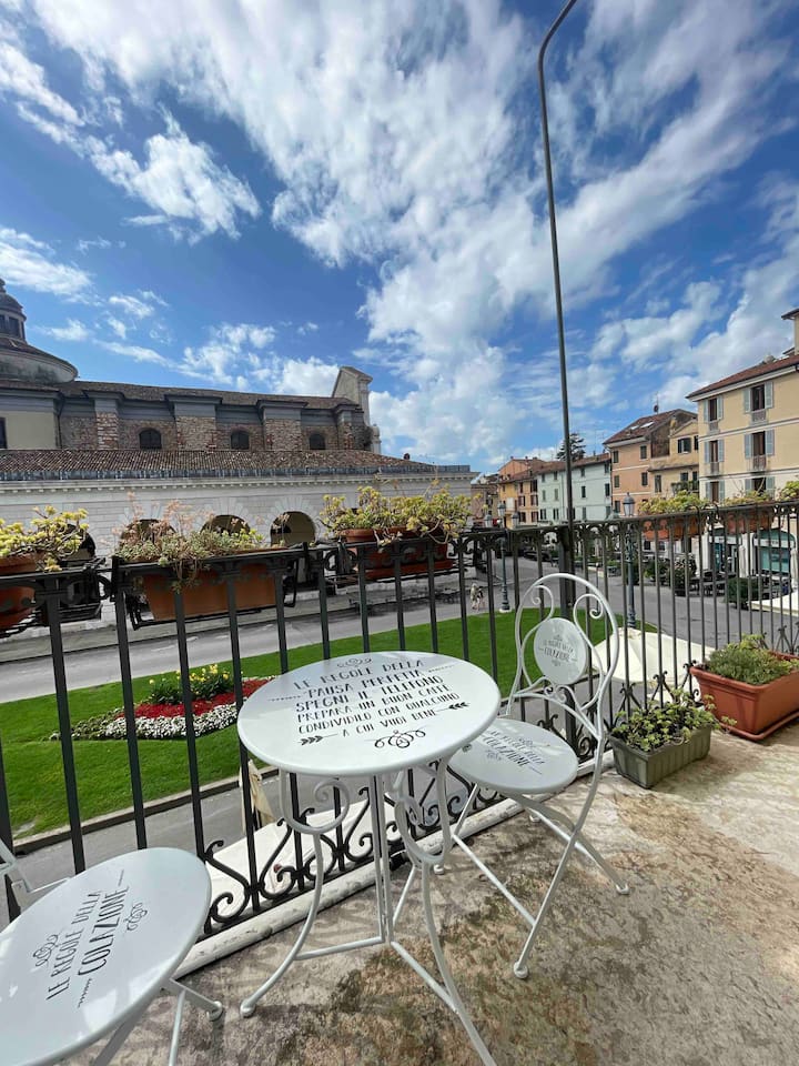 Home In Arnaldo Square - Brescia