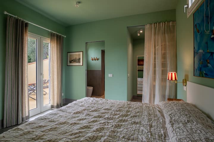 საძინებელი 1