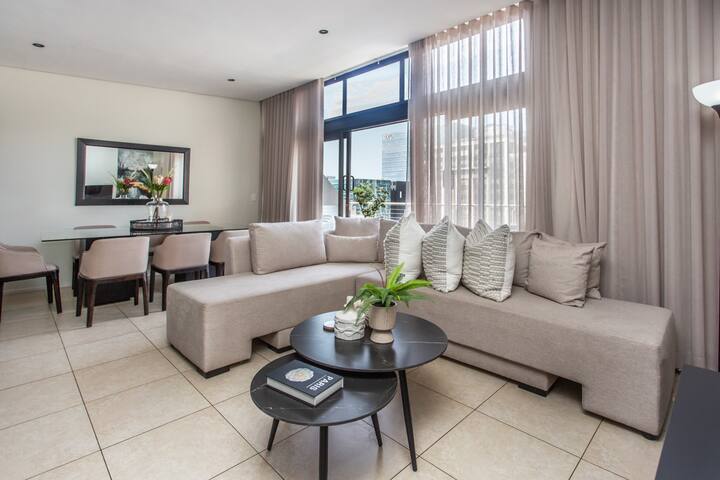 Beautiful Penthouse •2bed2bath•Pool•Parking 1101