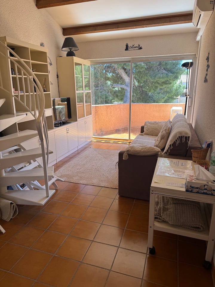 Studio La Couronne Plage 5 Mn à Pied &
Gare à 8 Mn - Martigues