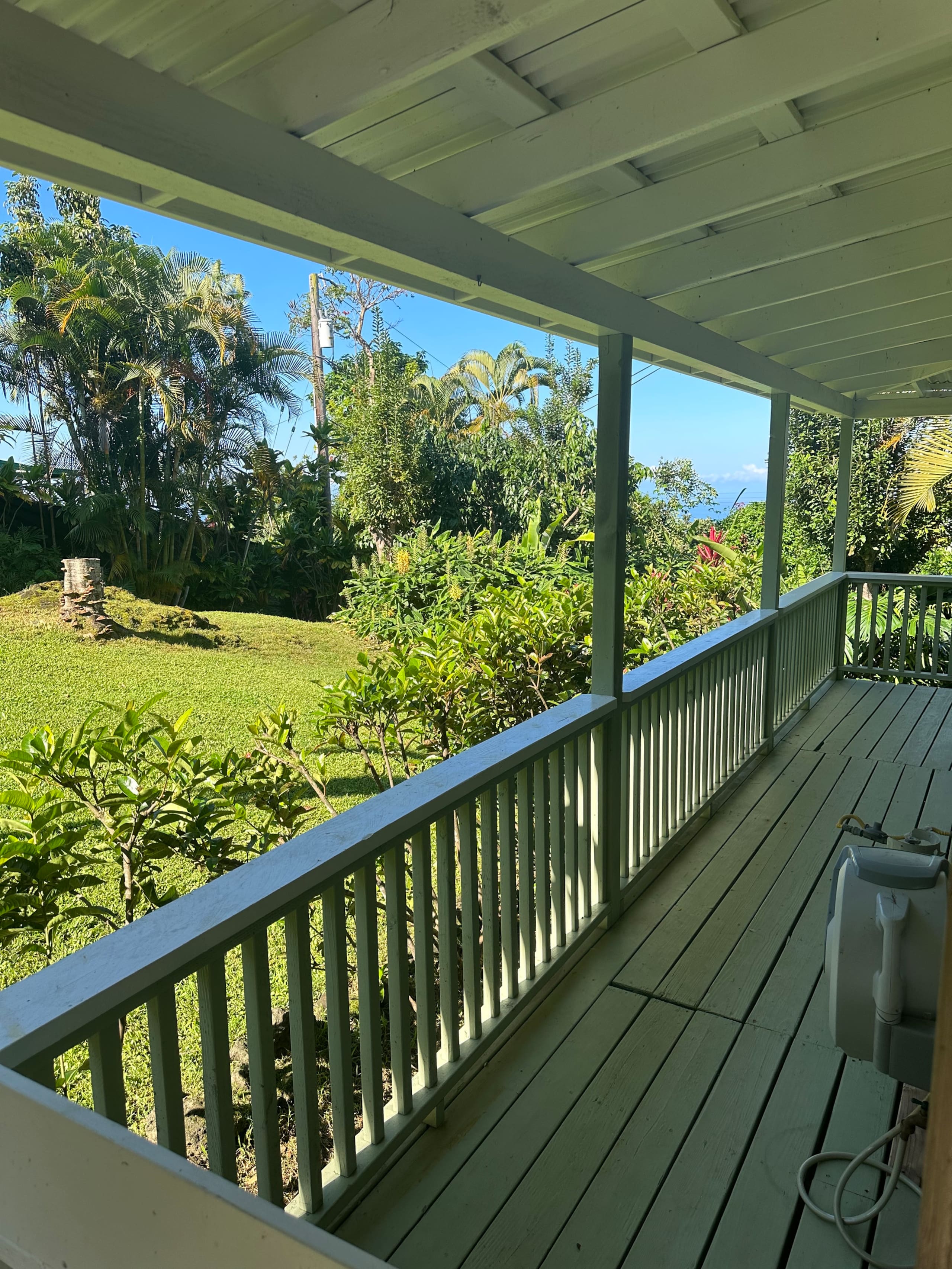 Home in Holualoa · ★4.71 · 1 bedroom · 2 beds · 1 private bath - Image 16