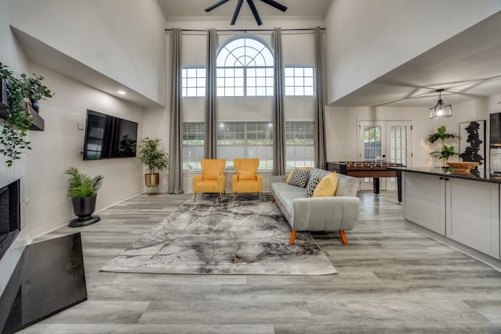 Luxury Lovefield Dallas Retreat Near Uptown Dallas