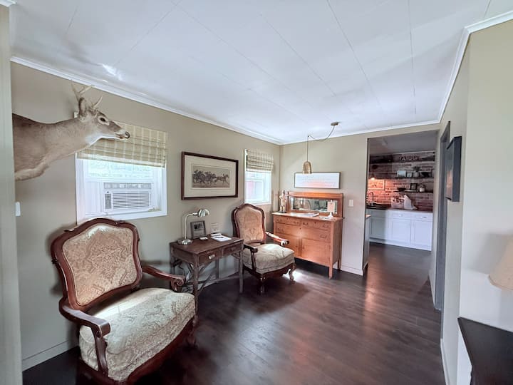 Vine Cottage/3 Beds - Caseville, MI