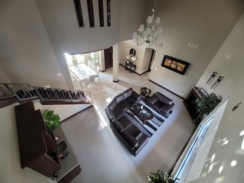 Top Airbnb: McAllen Spacious Family Escape w/ Pool in Mission