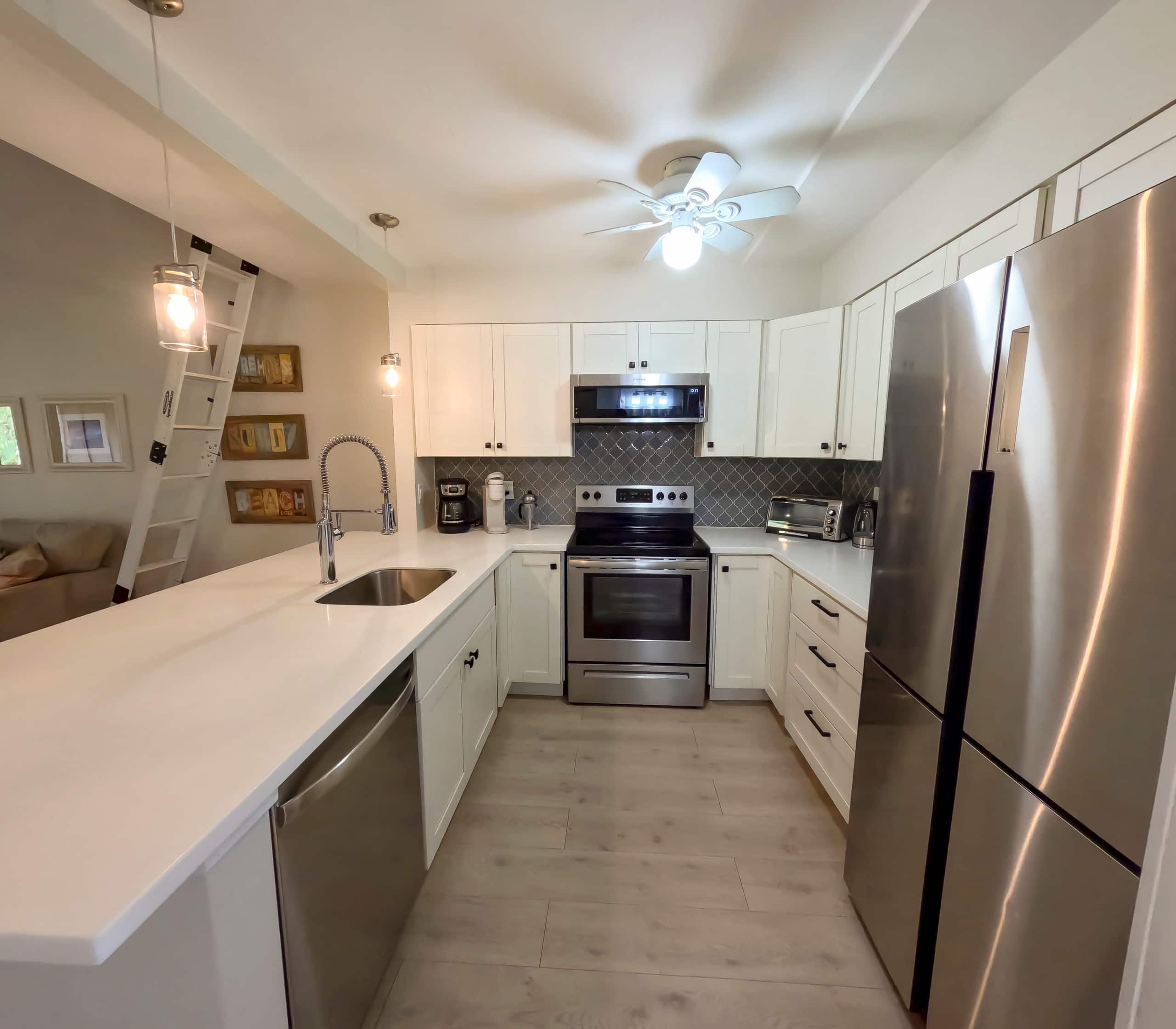 Nicest unit in the complex! - Image 6