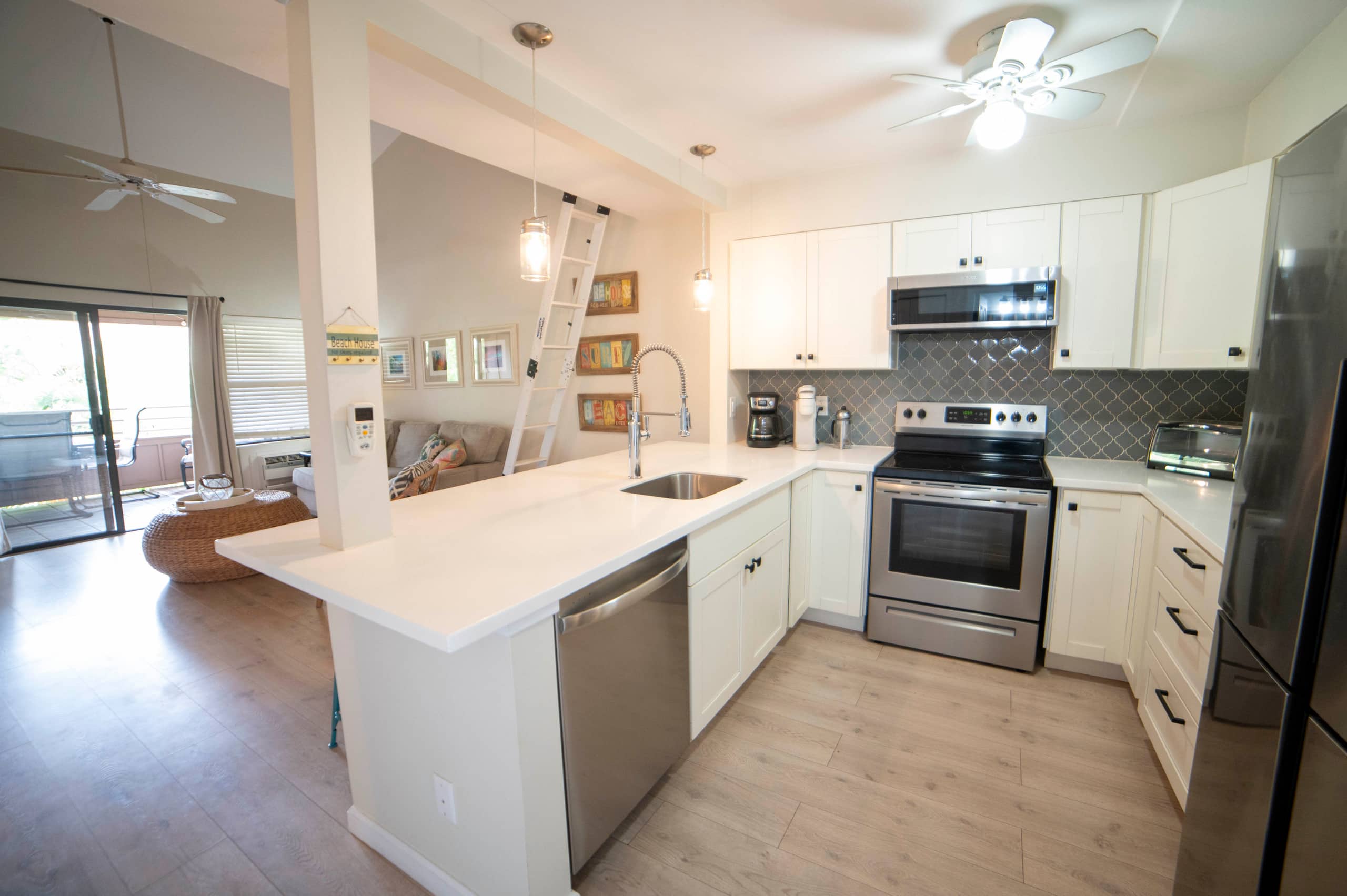Nicest unit in the complex! - Image 5