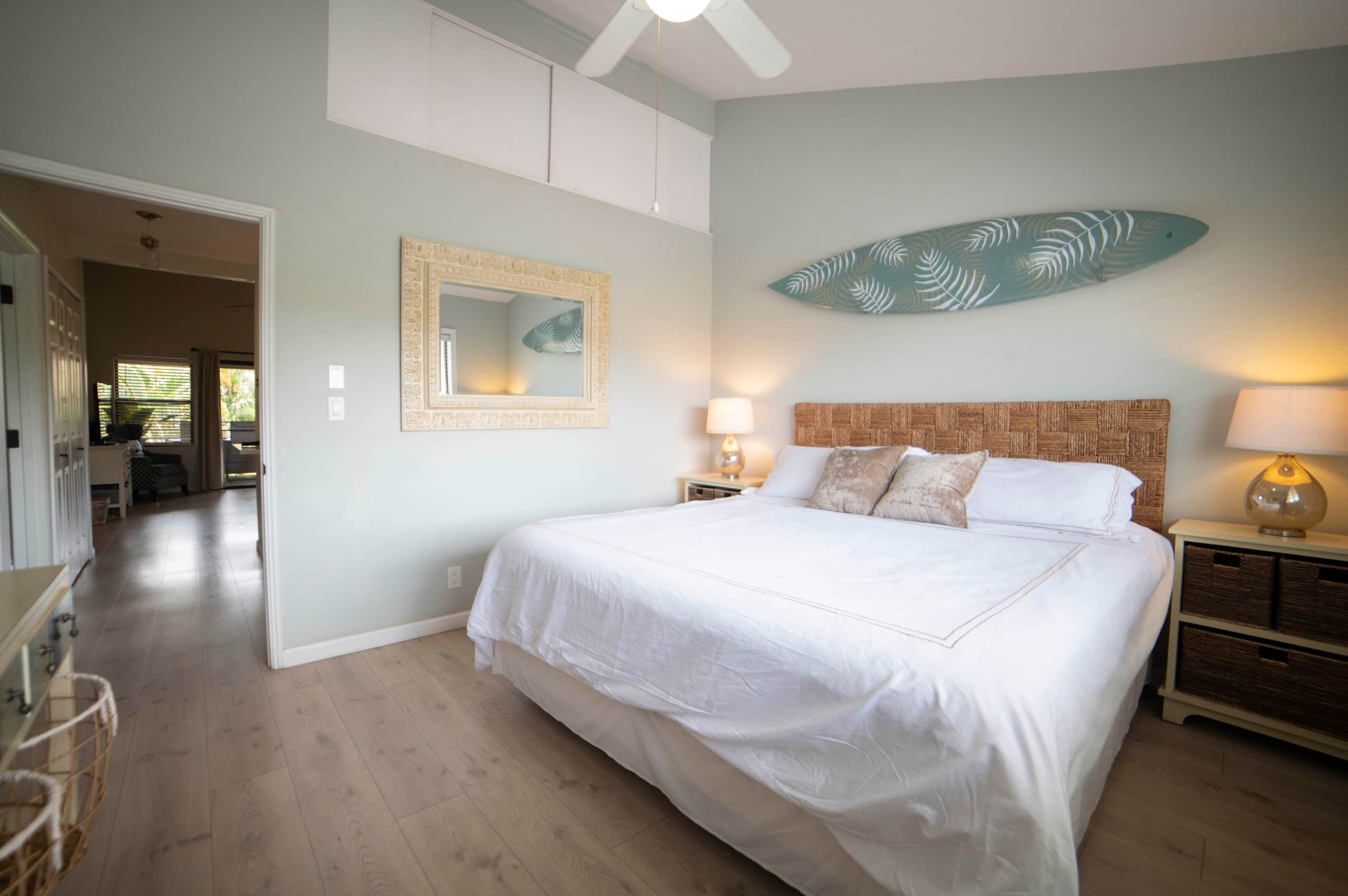 Nicest unit in the complex! - Image 7