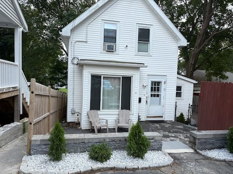 Blessed House /No party