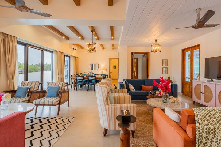 ELIVAAS privé Villa Fleuve Secondary · Riverside Retreat W/ Infinity Pool, Lift & Bathtub
