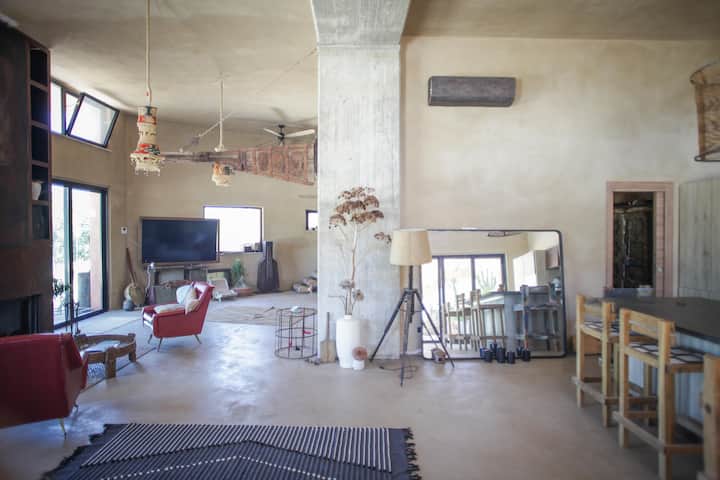 Casa Cueva E Glamping - 波利尼亞諾阿馬雷