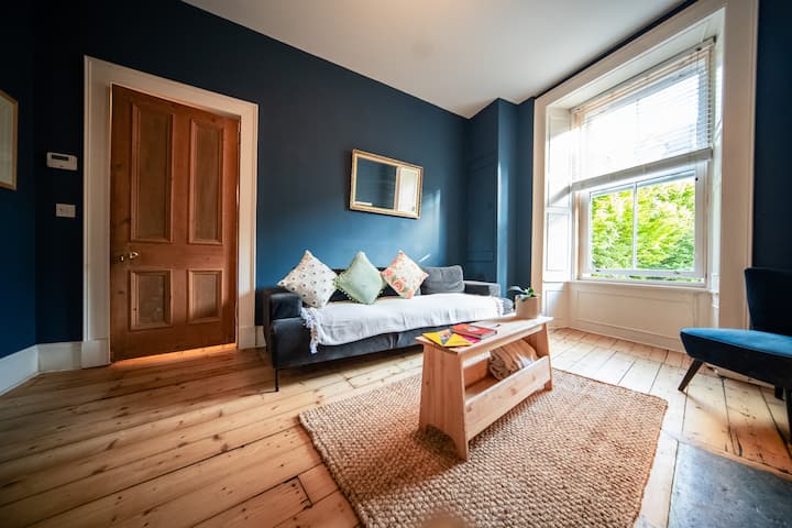 Stylish Victorian Flat In Leith - Leith