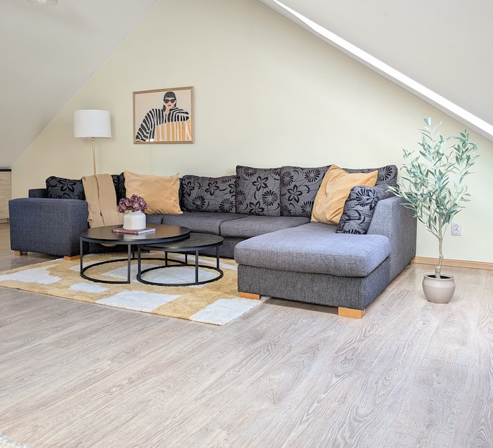 Cozy Apartment Next To Old Town - Tallin