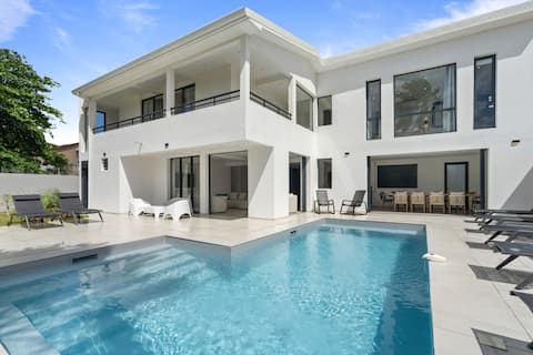 Villa Raphael