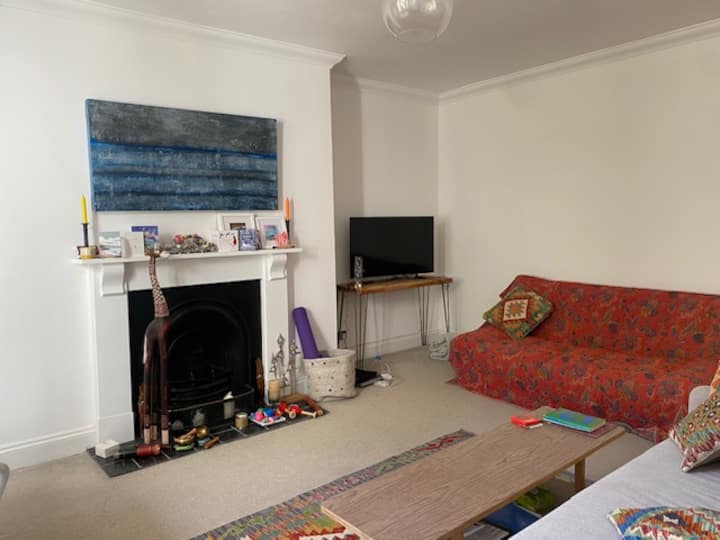 Large Peaceful Flat 2 Minutes From Hove Beach - Brighton