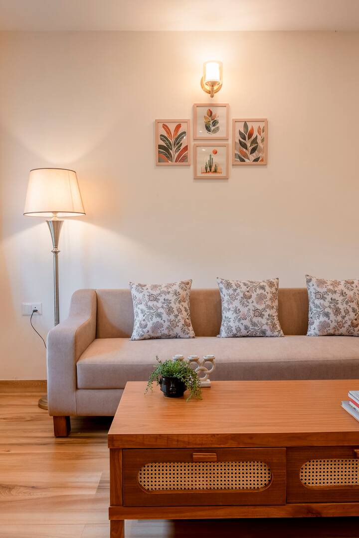 Living room image 3