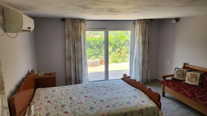 Dhomë gjumi 2