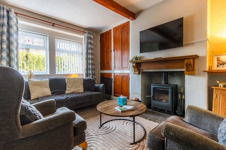 Haworth Stone Cottage | Log Burner & Valley Views - Haworth
