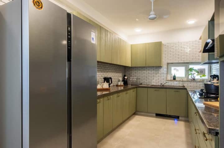 Full kitchen image 3
