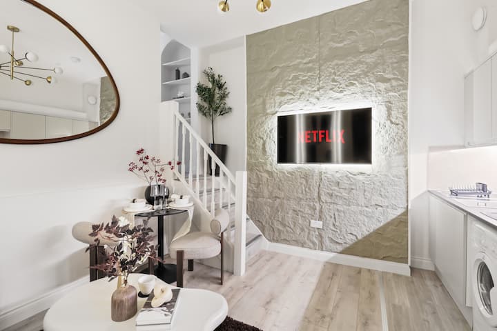 Notting Hill 2 Bed, 1 Min From Tube - London