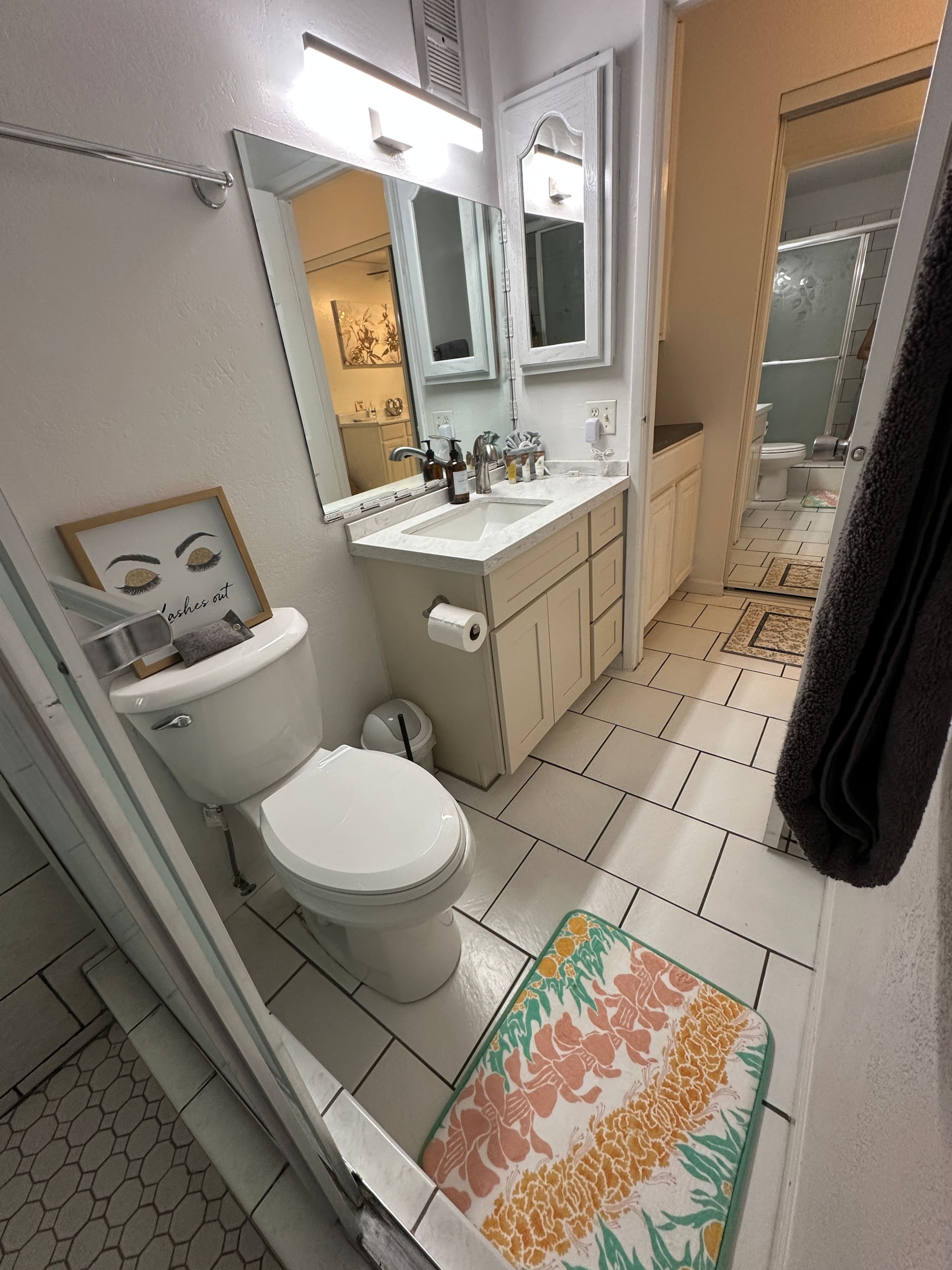 Charming Maui Condo by the Beach ( One block away) - Image 24