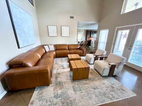 Top Airbnb: The Owen on Lake Travis in Jonestown