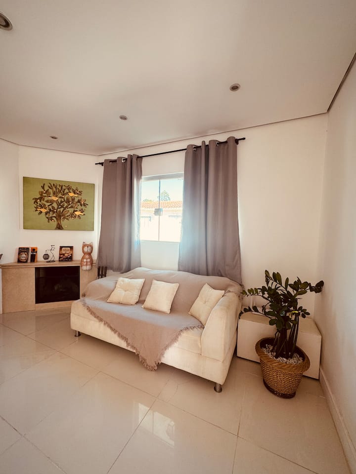 Casa Charmosa/condomínio Atibaia - Atibaia